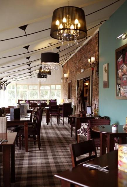 The Gardeners Country Inn Kingston upon Hull Bagian luar foto